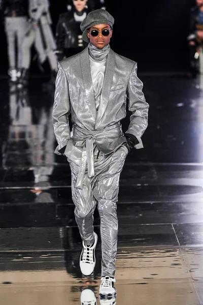 Look 74